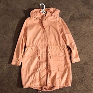 CORAL JEAN TRENCH COAT.